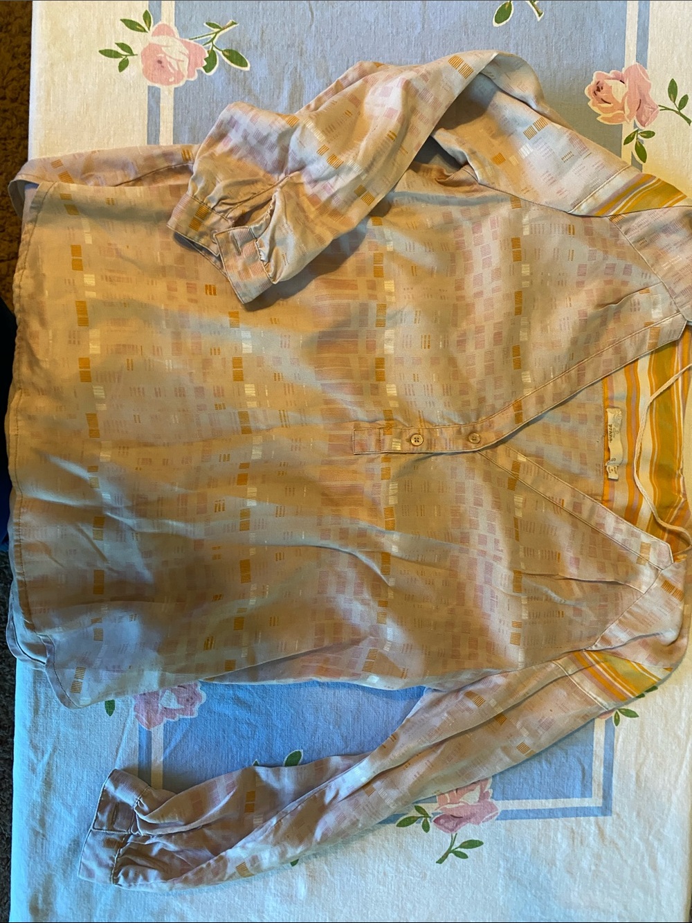 Prana Men's Lightweight Patterned Shirt Jacket in Beige and Gold